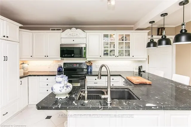 Additional property image - 65 Edgehill Dr