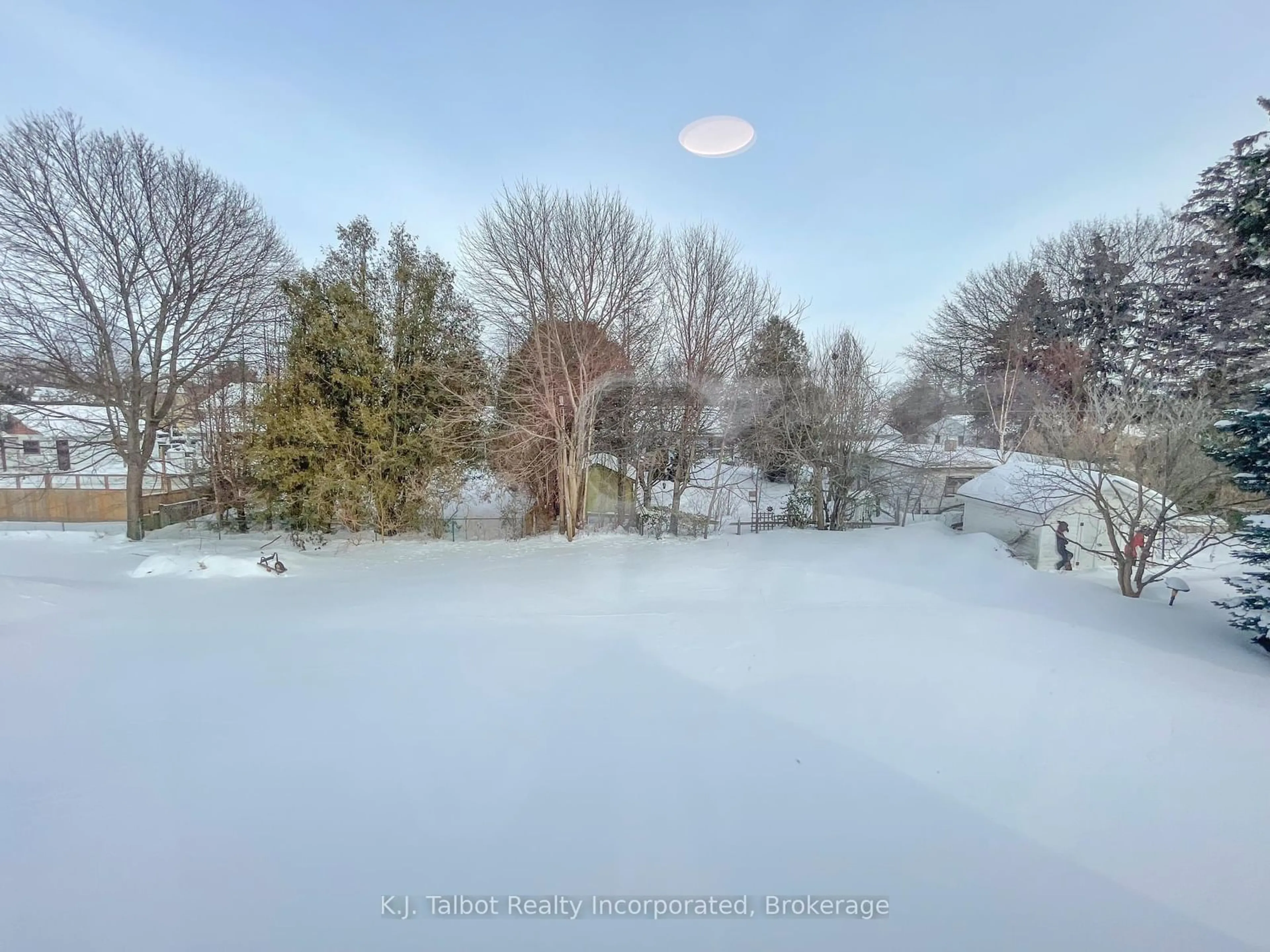 A pic from outside/outdoor area/front of a property/back of a property/a pic from drone, water/lake/river/ocean view for 201 South St, Goderich Ontario N7A 3M2