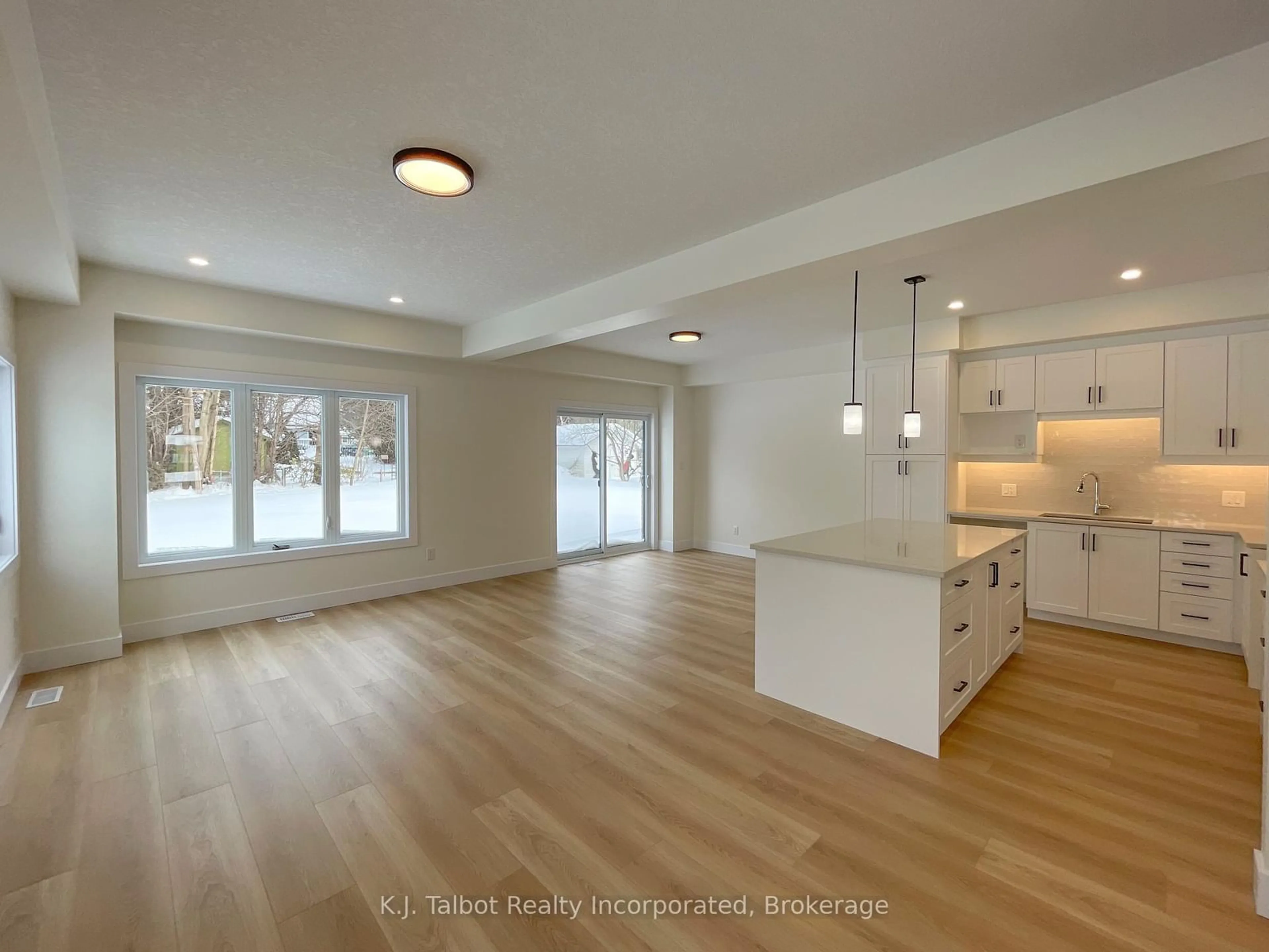 Open concept kitchen, wood/laminate floor for 201 South St, Goderich Ontario N7A 3M2