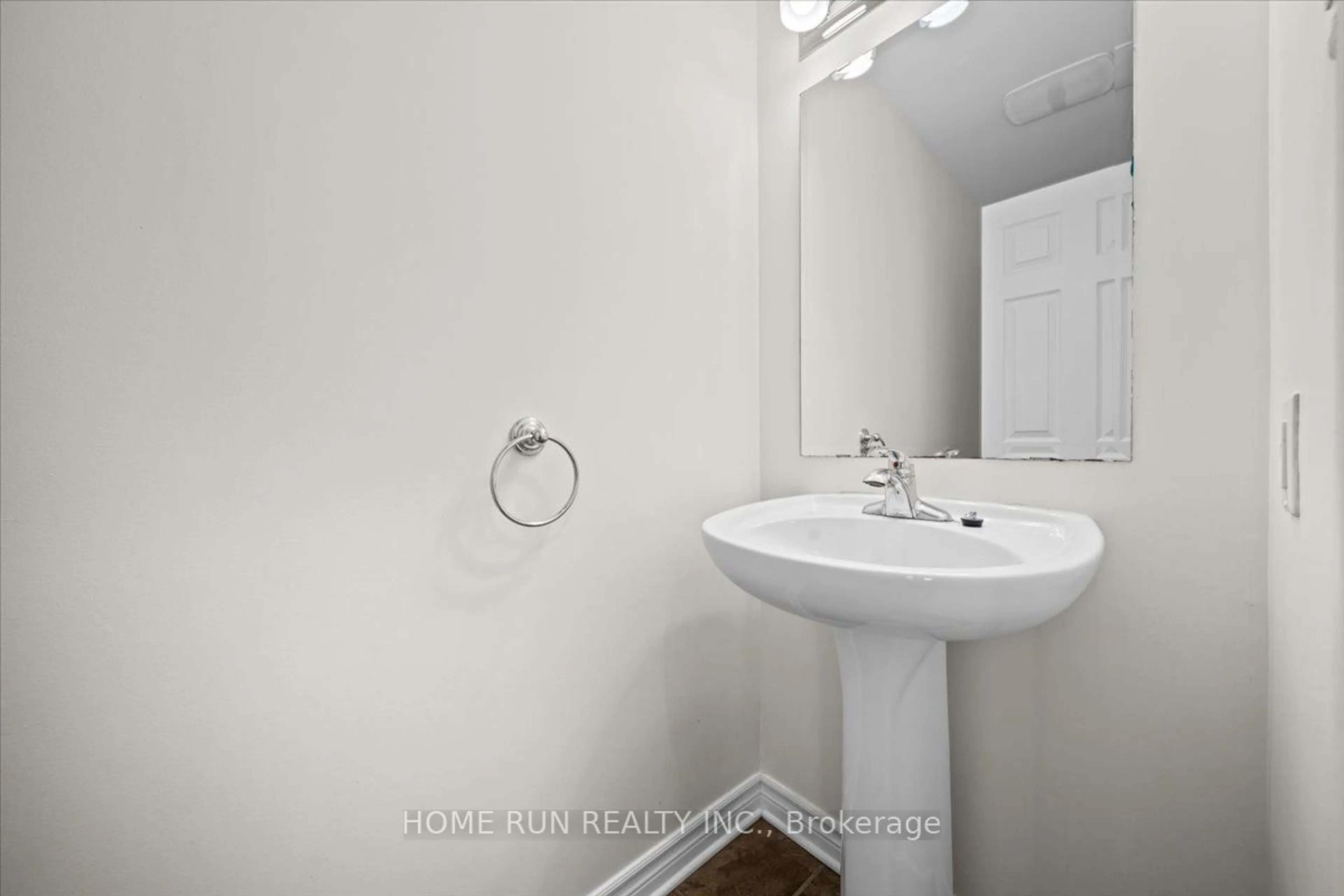 Standard bathroom, unknown for 143 Garrity Cres, Barrhaven Ontario K2J 3T5