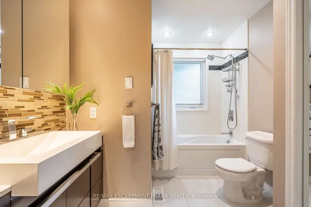 Additional property image - 318 WOODWORTH Dr
