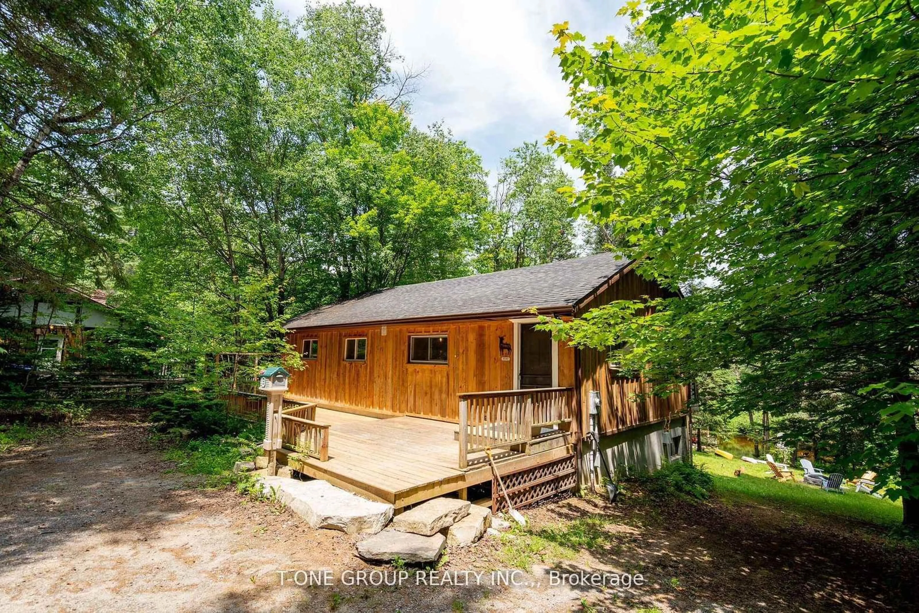 Shed for 10 Riverside Crct, Hastings Highlands Ontario K0L 1C0