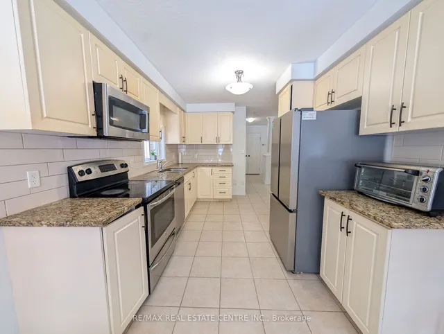 Additional image 19 of 434 Woodbine Ave