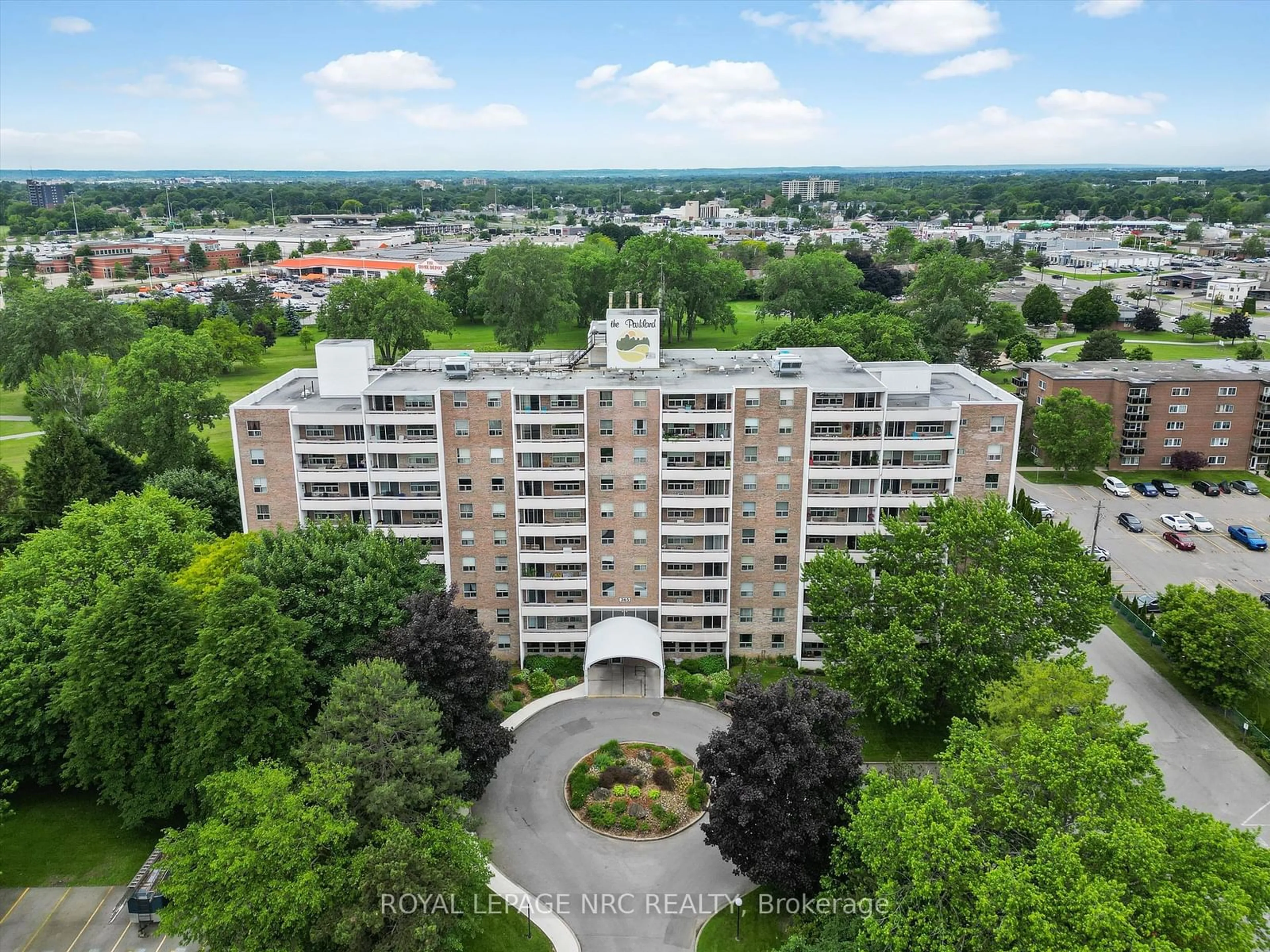 A pic from outside/outdoor area/front of a property/back of a property/a pic from drone, city buildings view from balcony for 365 GENEVA St #505, St. Catharines Ontario L2N 5S7