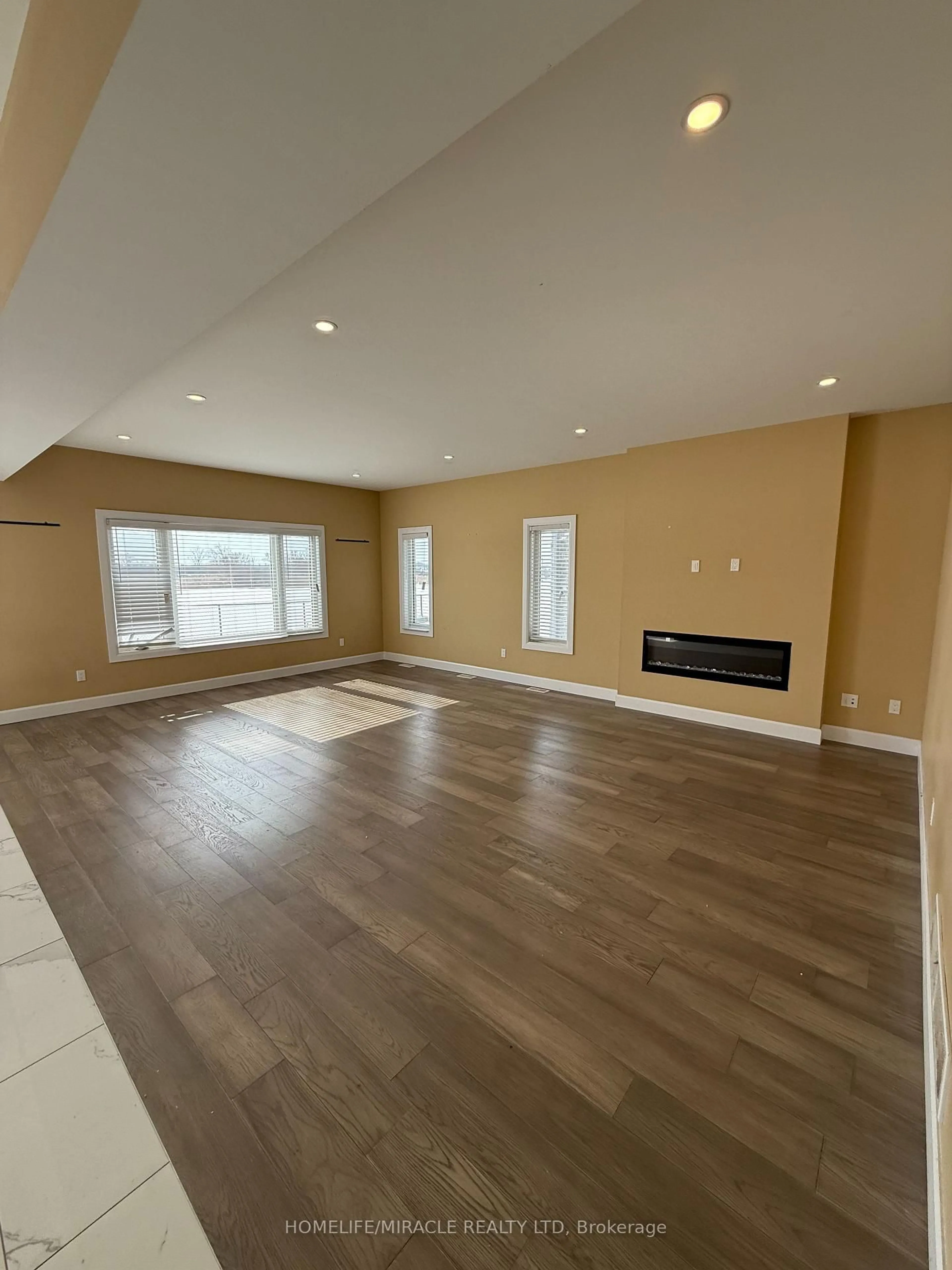 A pic of a room for 3793 SOMERSTON Cres, London Ontario L6L 0G4