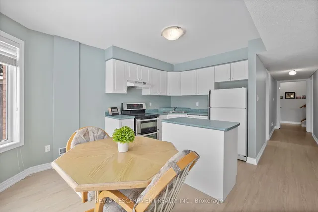 Additional property image - 46 Pentland Rd