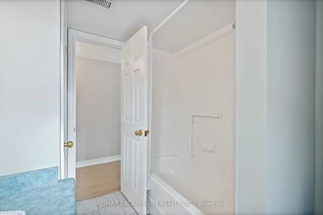 Additional property image - 46 Pentland Rd