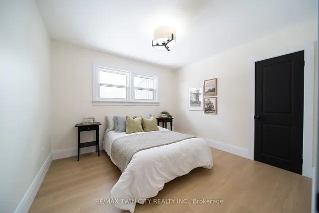 Additional property image - 400 Dumfries Ave