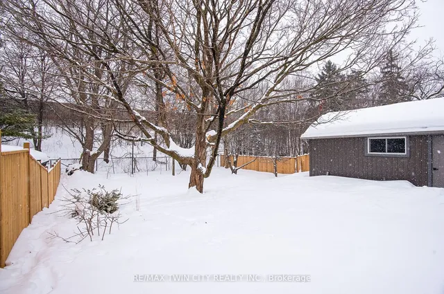 Additional property image - 400 Dumfries Ave