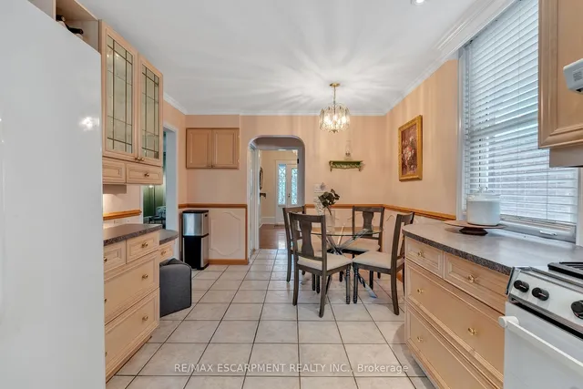 Additional property image - 74 Balmoral Ave