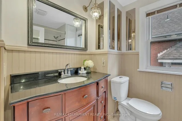 Additional property image - 74 Balmoral Ave