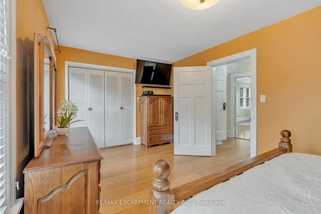 Additional property image - 74 Balmoral Ave