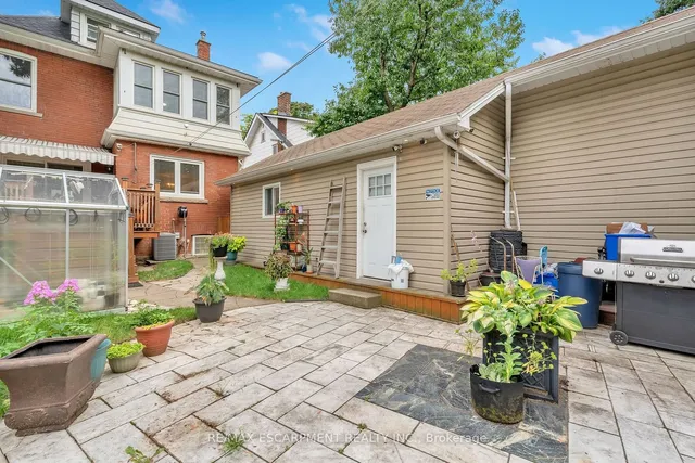 Additional property image - 74 Balmoral Ave