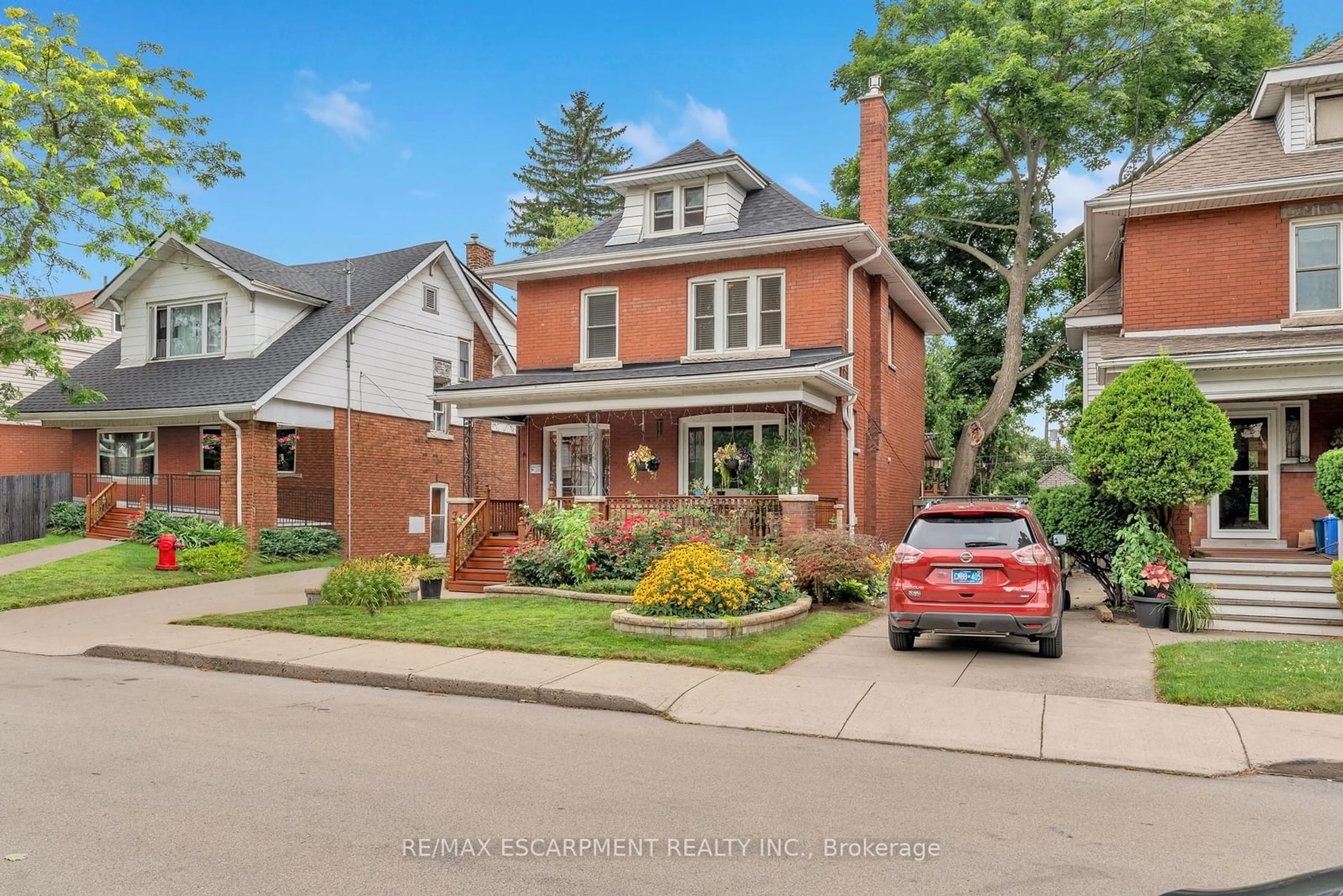 Home with brick exterior material, street for 74 Balmoral Ave, Hamilton Ontario L8M 3J9