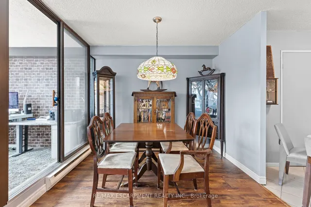 Additional property image - 120 Duke St Unit 805