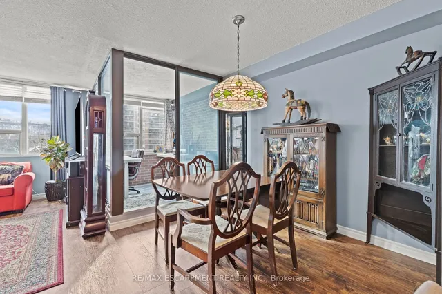 Additional property image - 120 Duke St Unit 805
