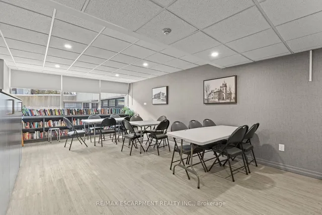 Additional property image - 120 Duke St Unit 805