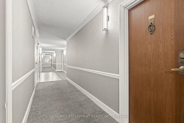 Additional property image - 120 Duke St Unit 805