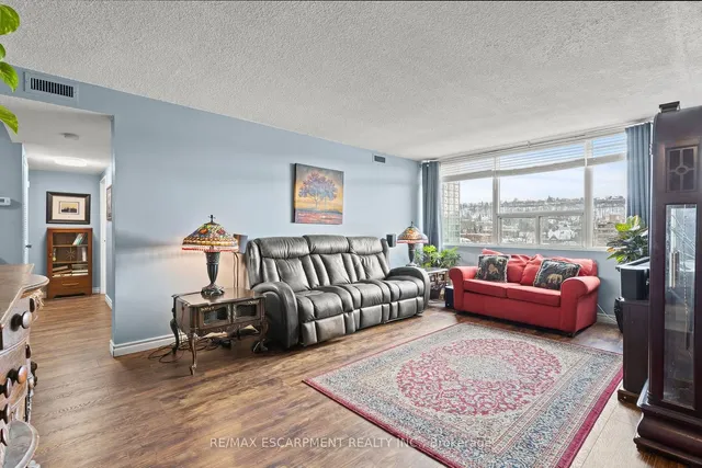Additional property image - 120 Duke St Unit 805