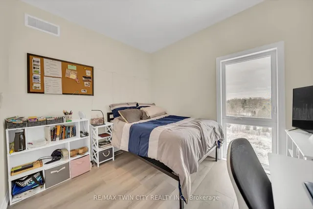 Additional property image - 261 Woodbine Ave Unit 50