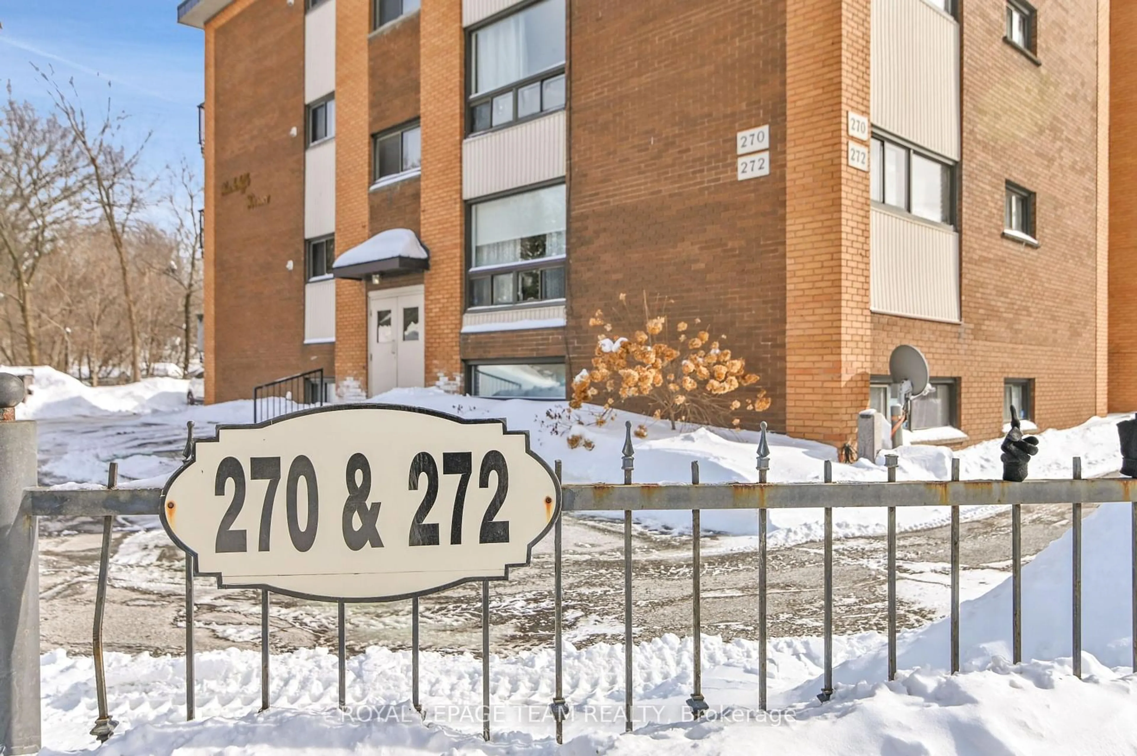 Unknown for 270 Beechwood Ave #9, Vanier and Kingsview Park Ontario L1L 8A6