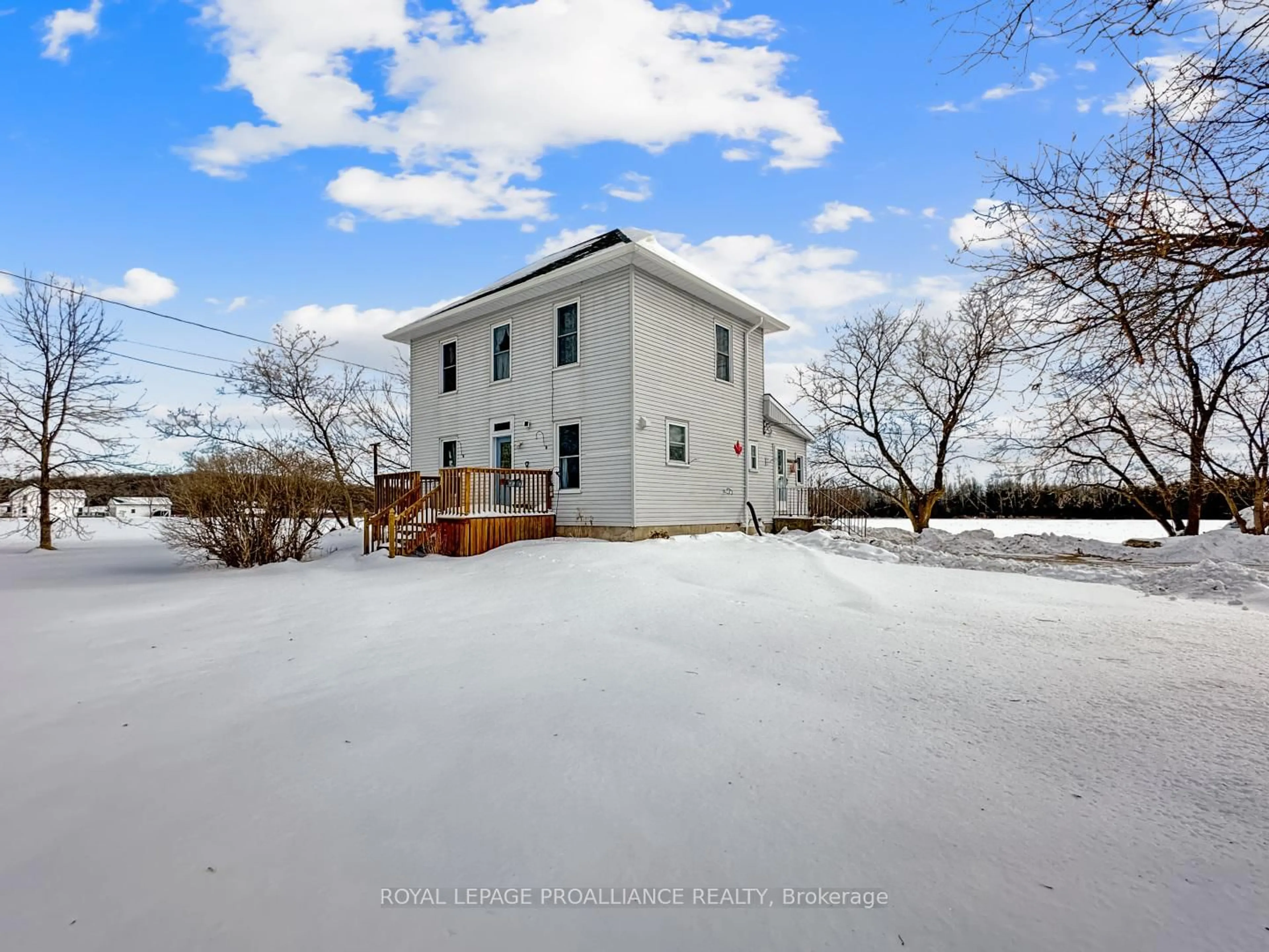 A pic from outside/outdoor area/front of a property/back of a property/a pic from drone, water/lake/river/ocean view for 1440 Airport Pkwy, Belleville Ontario K8N 4Z6