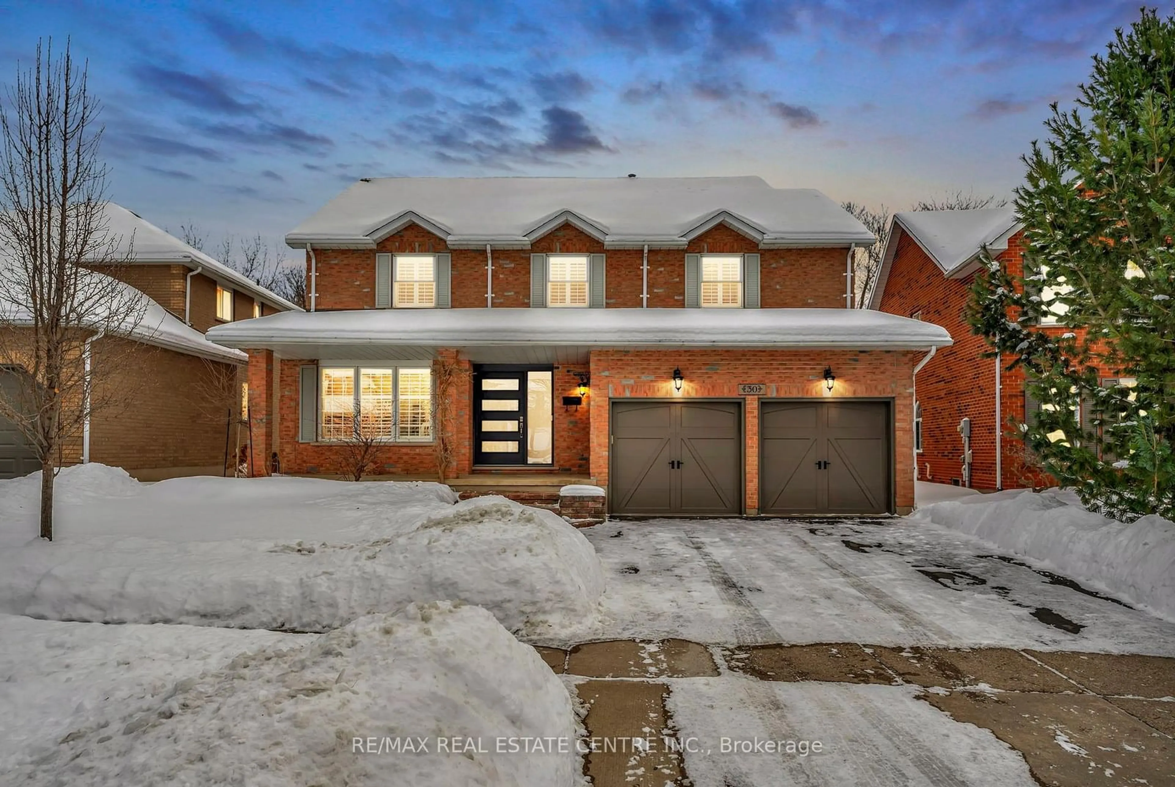 Home with brick exterior material, street for 30 Hume Dr, Cambridge Ontario N1T 1N2