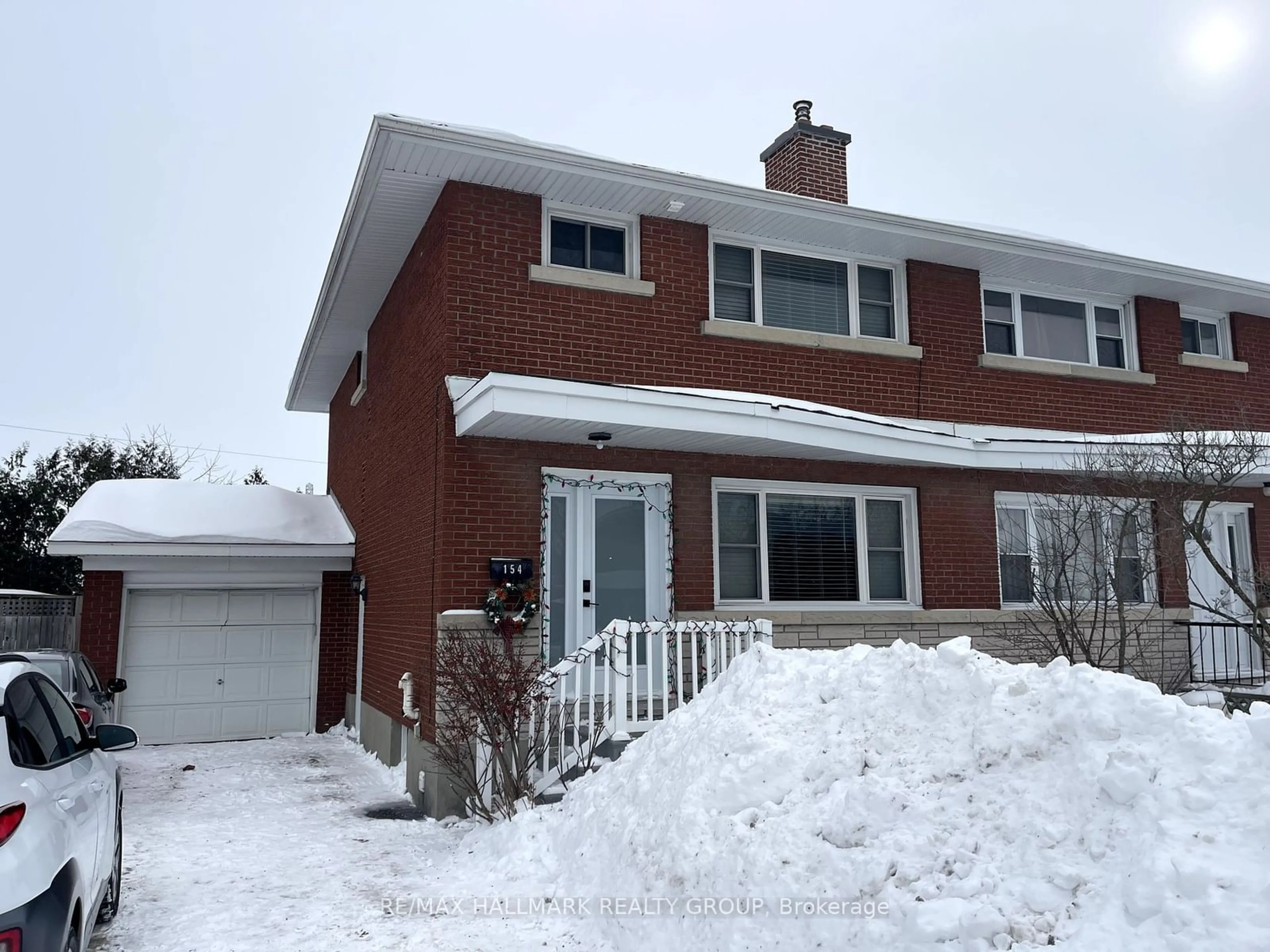 Home with brick exterior material, street for 154 Viewmount Dr, Meadowlands - Crestview and Area Ontario K2G 3B7