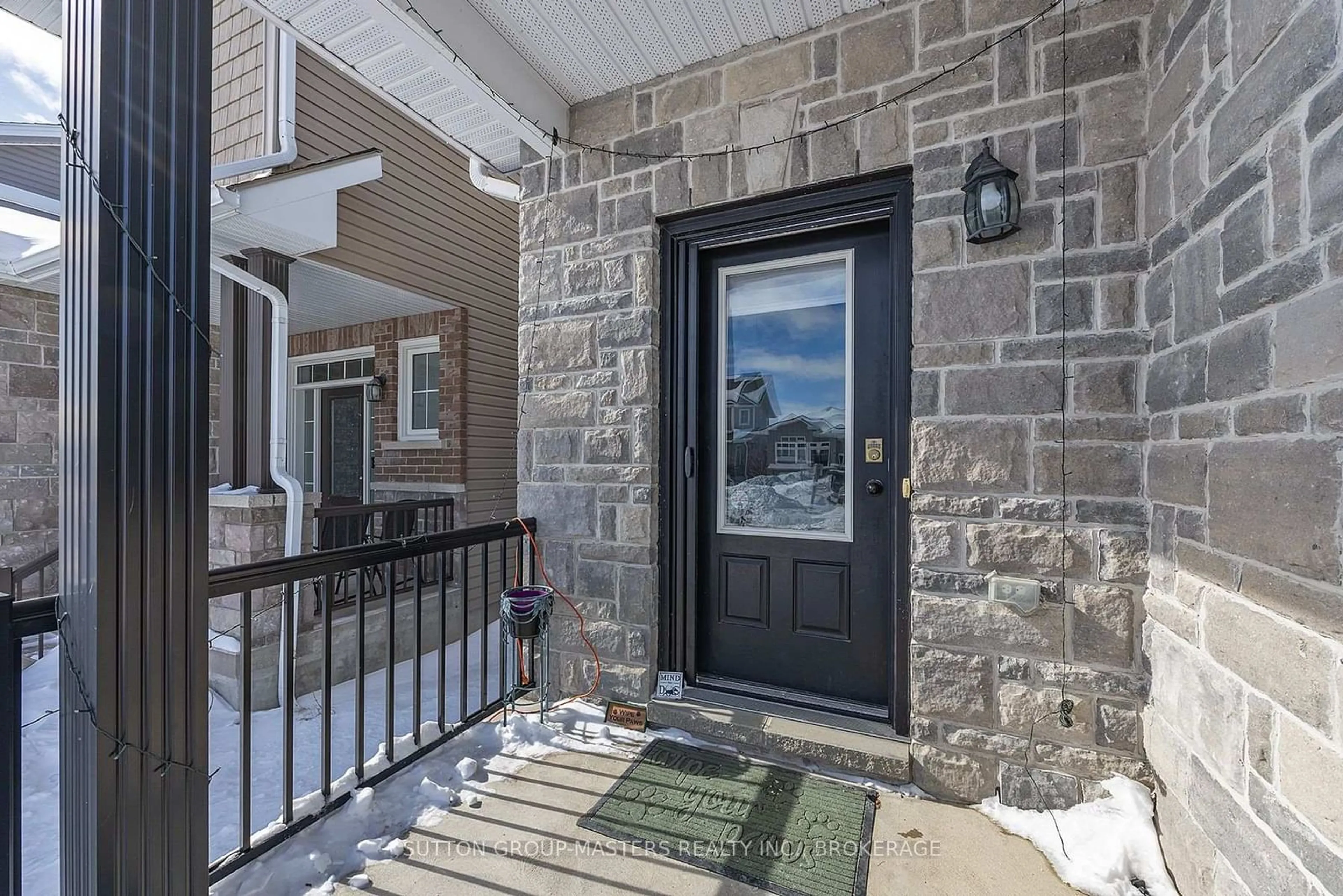 Indoor entryway for 217 Holden St, Kingston Ontario K7P 0L1