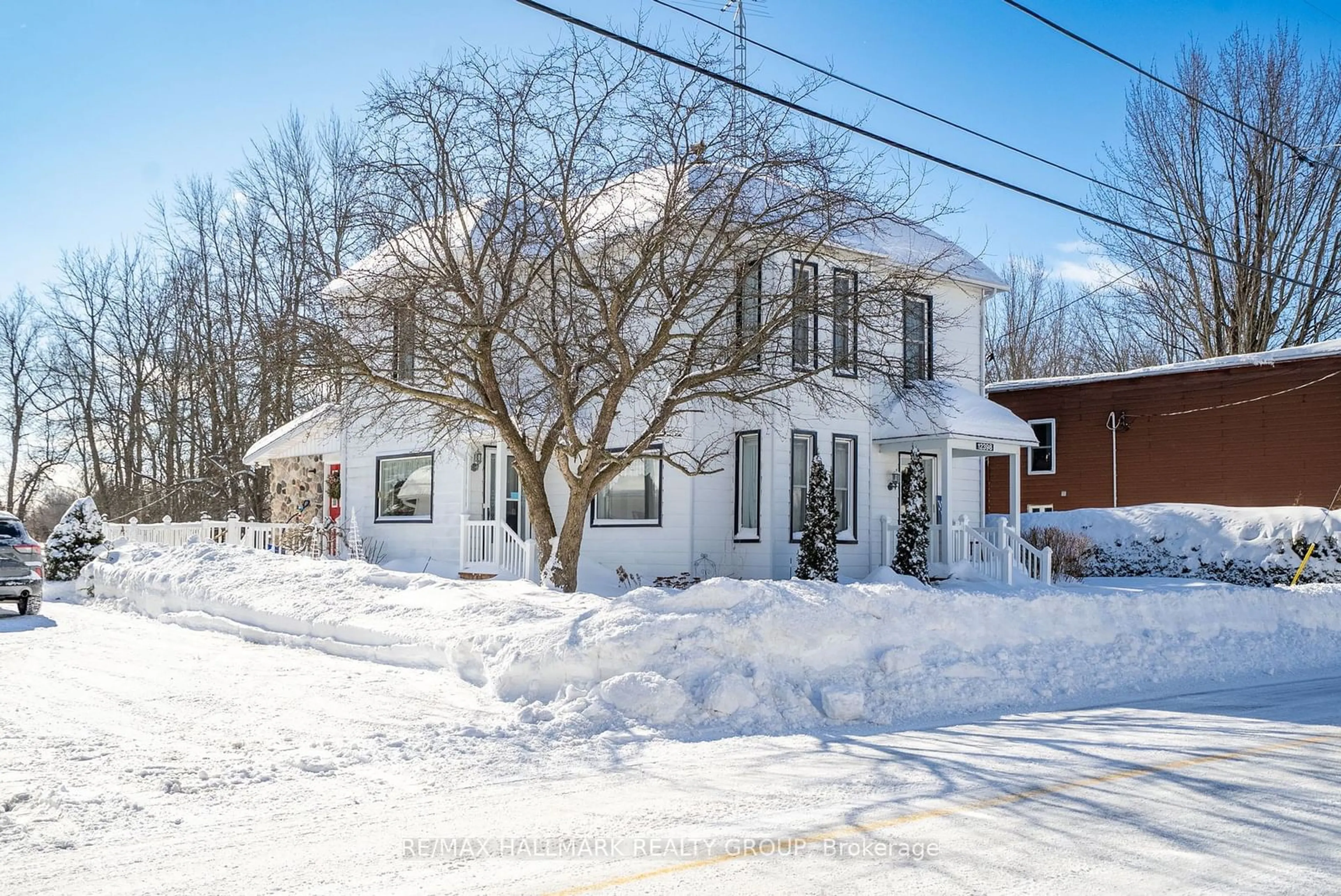 A pic from outside/outdoor area/front of a property/back of a property/a pic from drone, street for 12398 County 18 Rd, South Dundas Ontario K0C 2H0