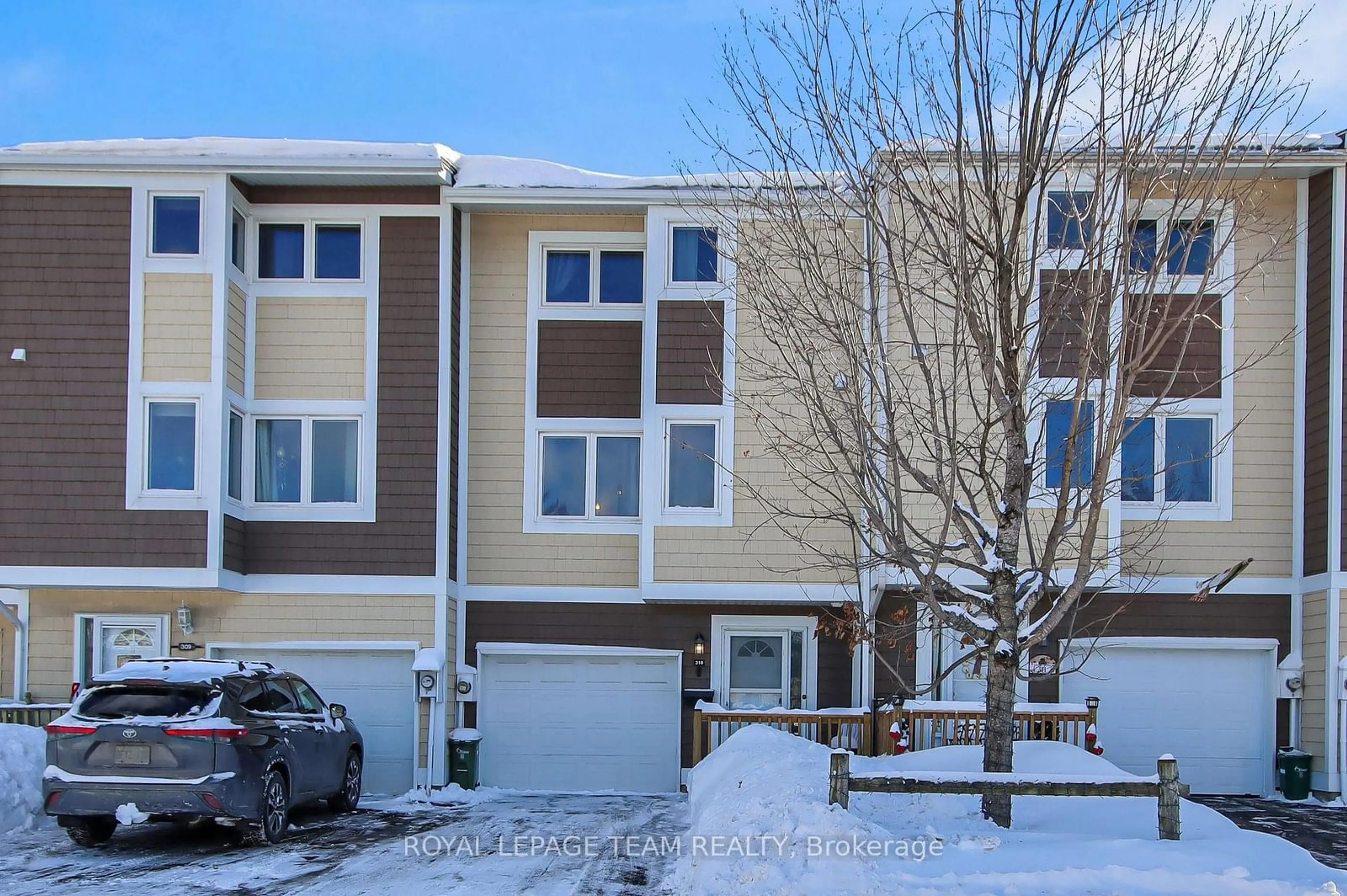 A pic from outside/outdoor area/front of a property/back of a property/a pic from drone, street for 310 Salter Cres, Kanata Ontario K2K 1Z3