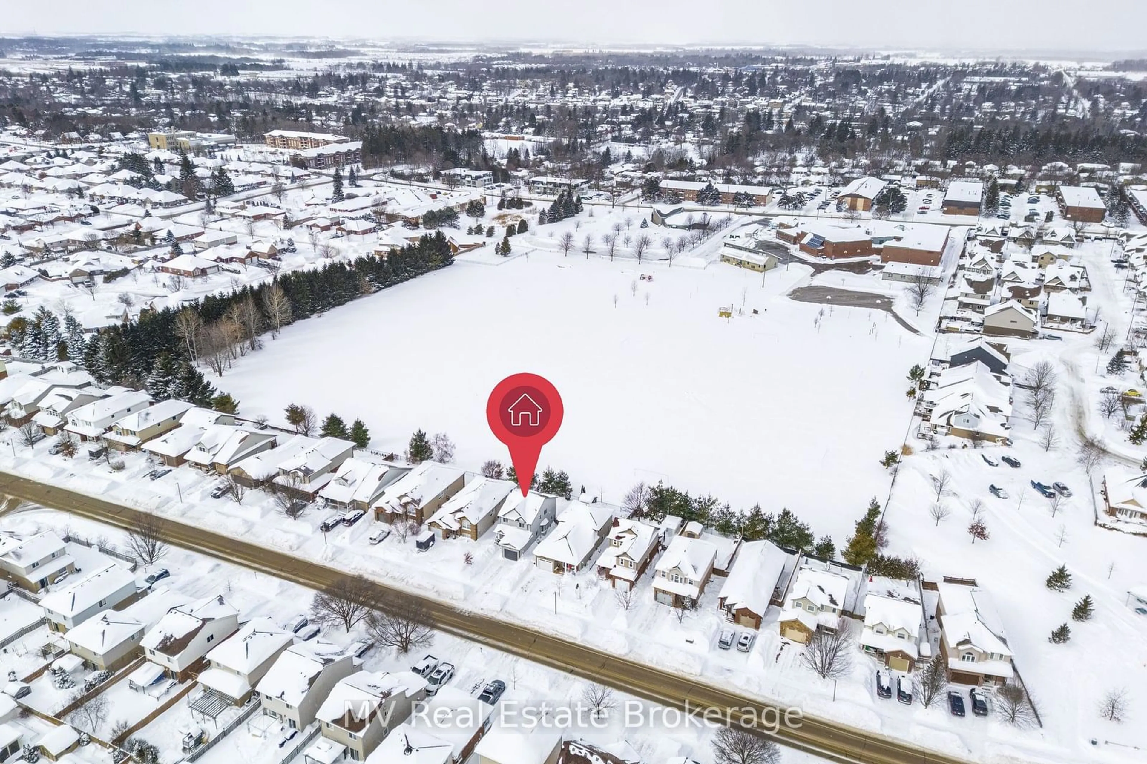 A pic from outside/outdoor area/front of a property/back of a property/a pic from drone, street for 284 Millburn Blvd, Centre Wellington Ontario N1M 3S3