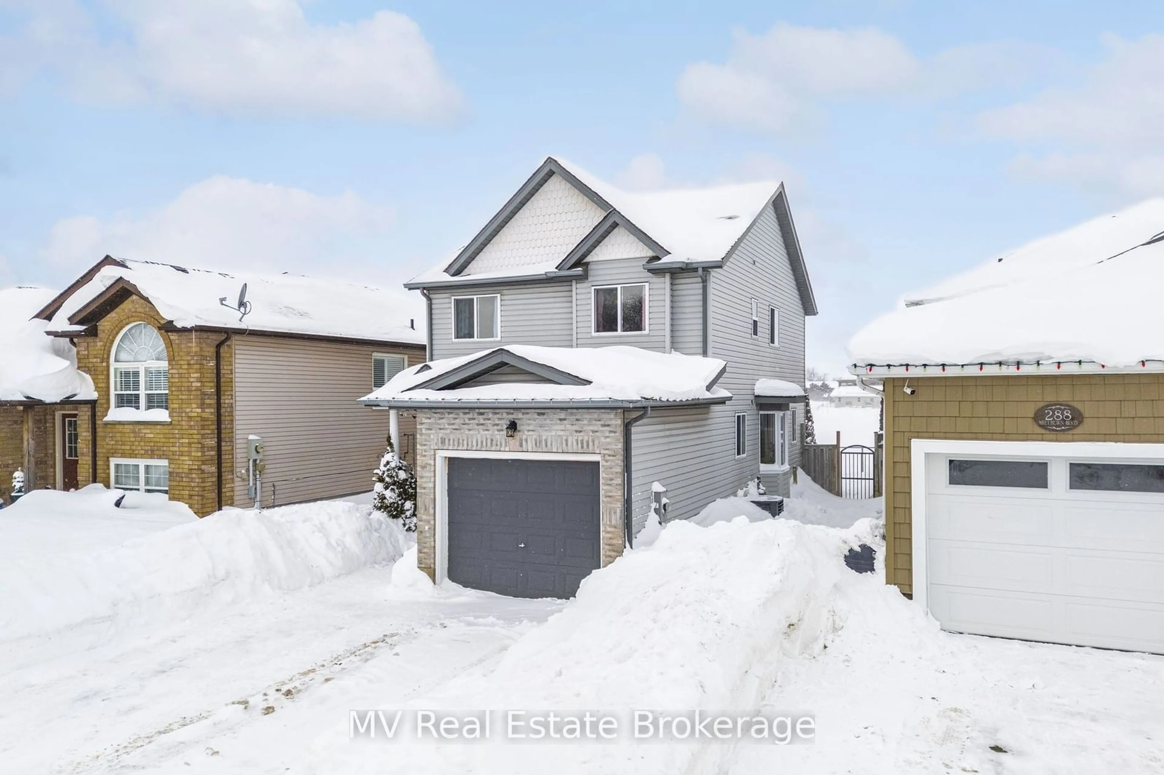 A pic from outside/outdoor area/front of a property/back of a property/a pic from drone, street for 284 Millburn Blvd, Centre Wellington Ontario N1M 3S3