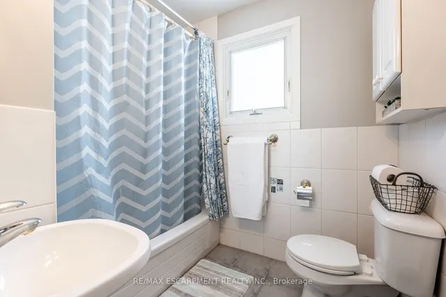 Additional property image - 276 BOWMAN St