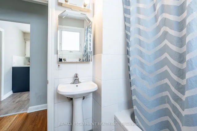 Additional property image - 276 BOWMAN St
