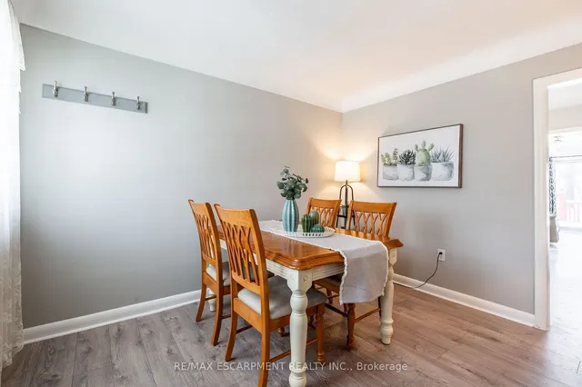 Additional property image - 276 BOWMAN St