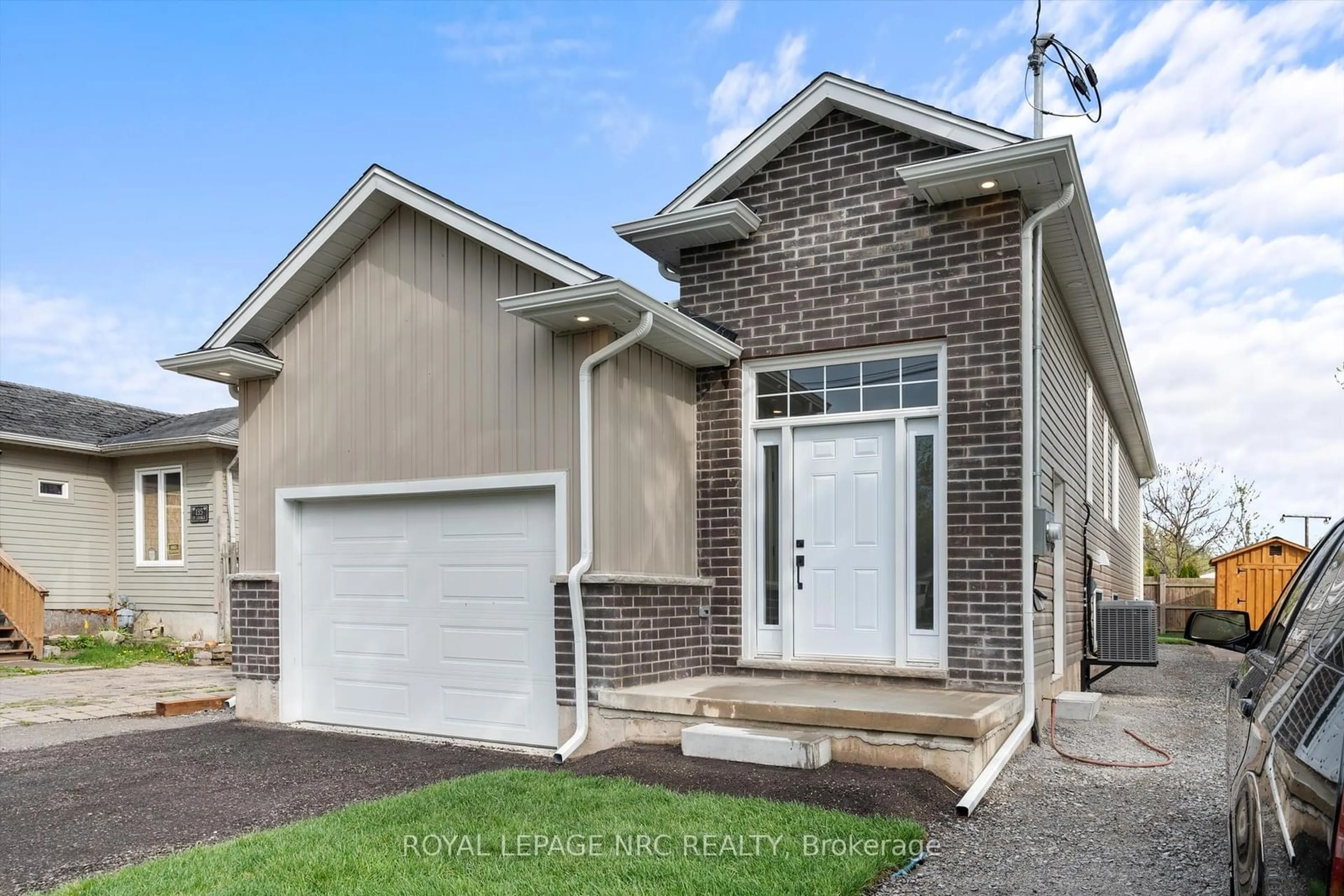 Home with brick exterior material, street for 137 St. George St, Welland Ontario L3C 5N7