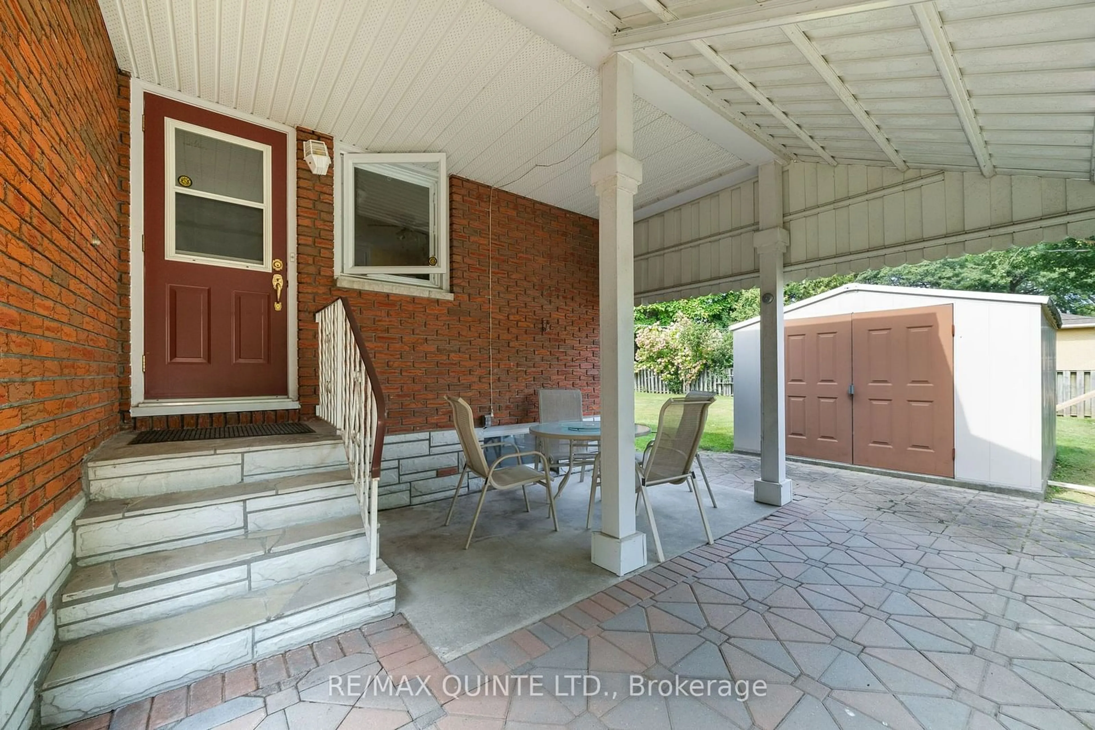 Patio, street for 10 Sunset Dr, Belleville Ontario K8N 1Y3