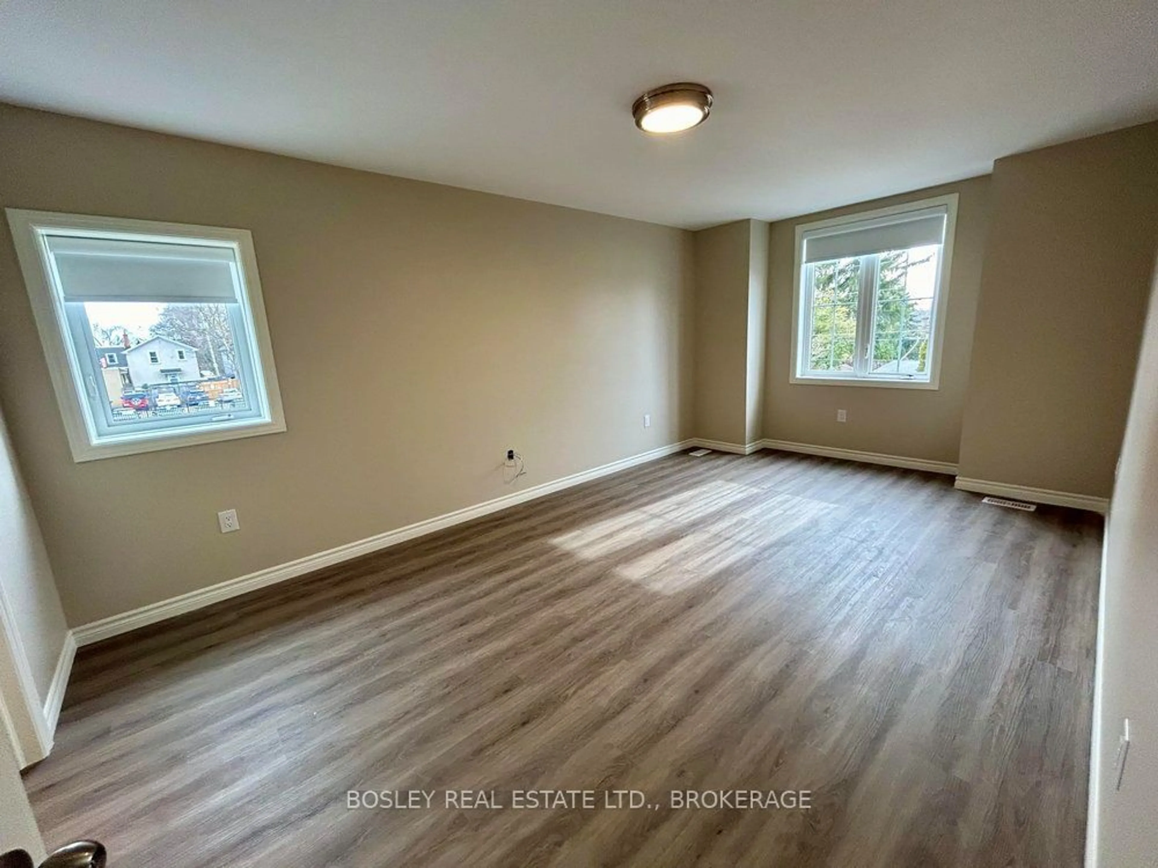 A pic of a room for 14 Cherry St, St. Catharines Ontario L2R 5M2