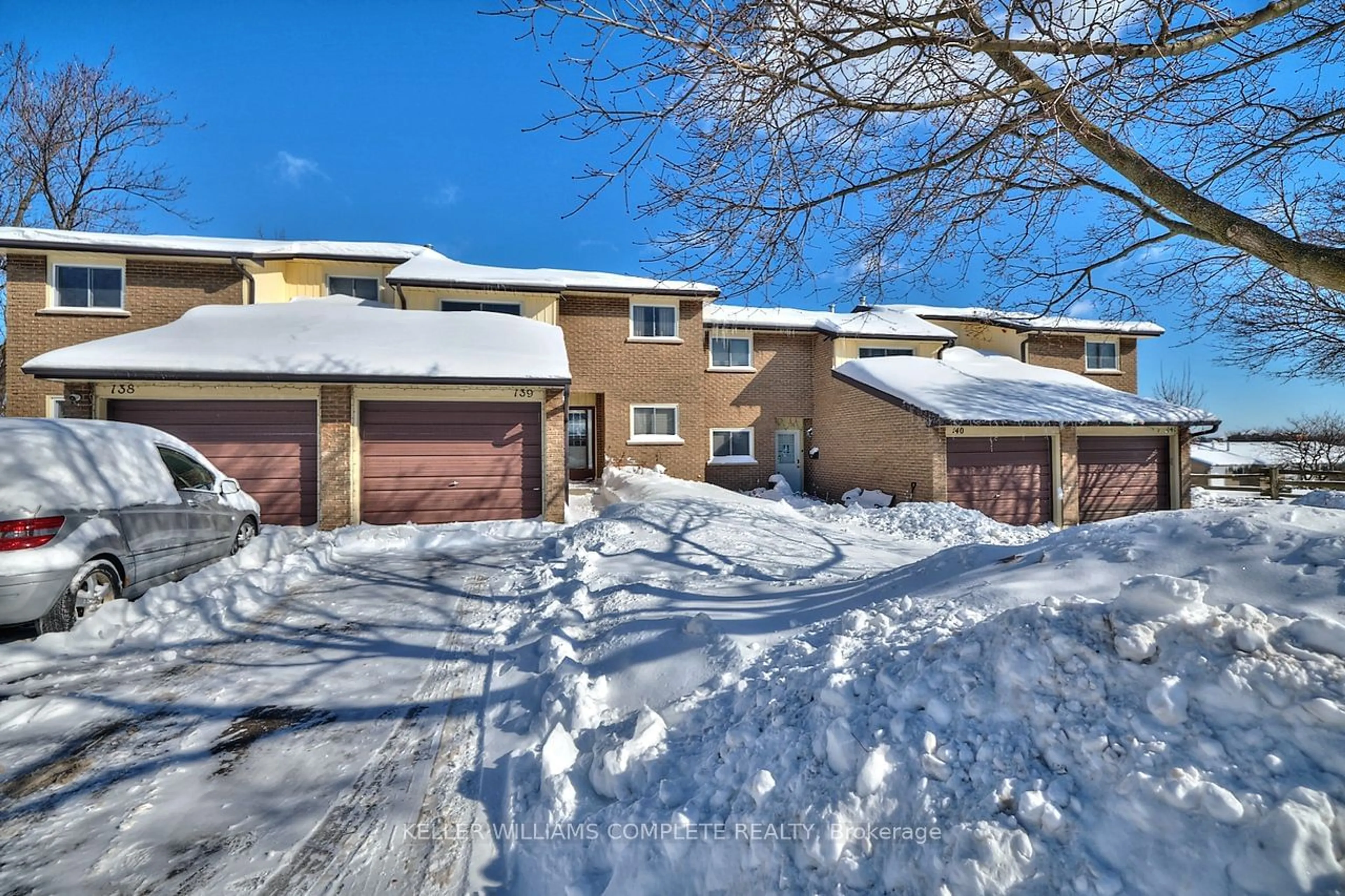 A pic from outside/outdoor area/front of a property/back of a property/a pic from drone, street for 201 QUEEN VICTORIA Dr #139, Hamilton Ontario L8W 1W7