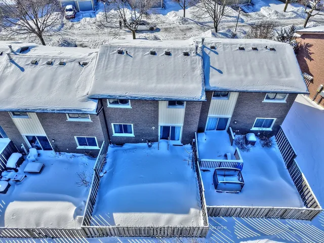 Additional property image - 201 QUEEN VICTORIA Dr Unit 139