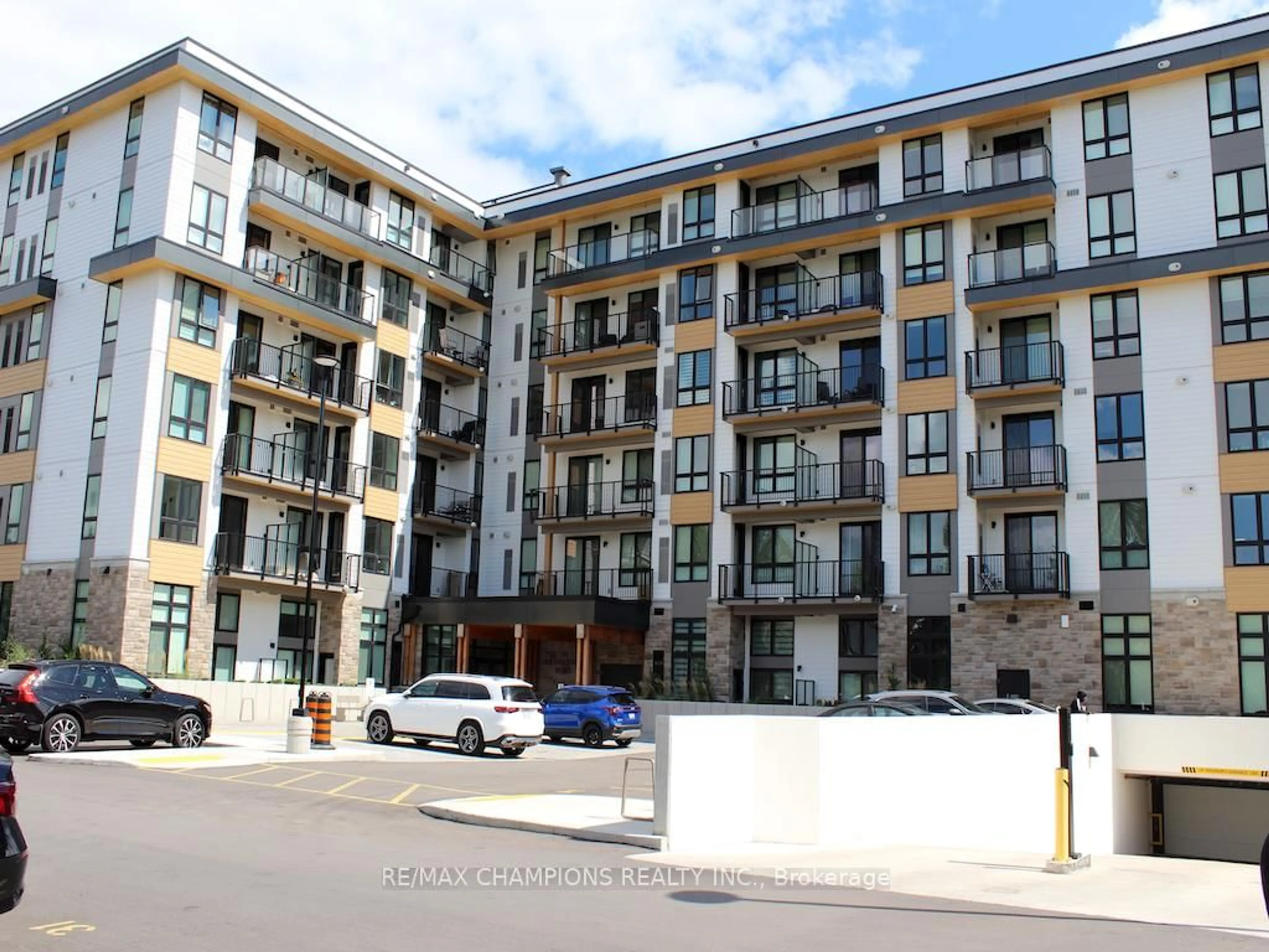 Patio, building for 101 Golden Eagle Rd #302, Waterloo Ontario N2V 0H4