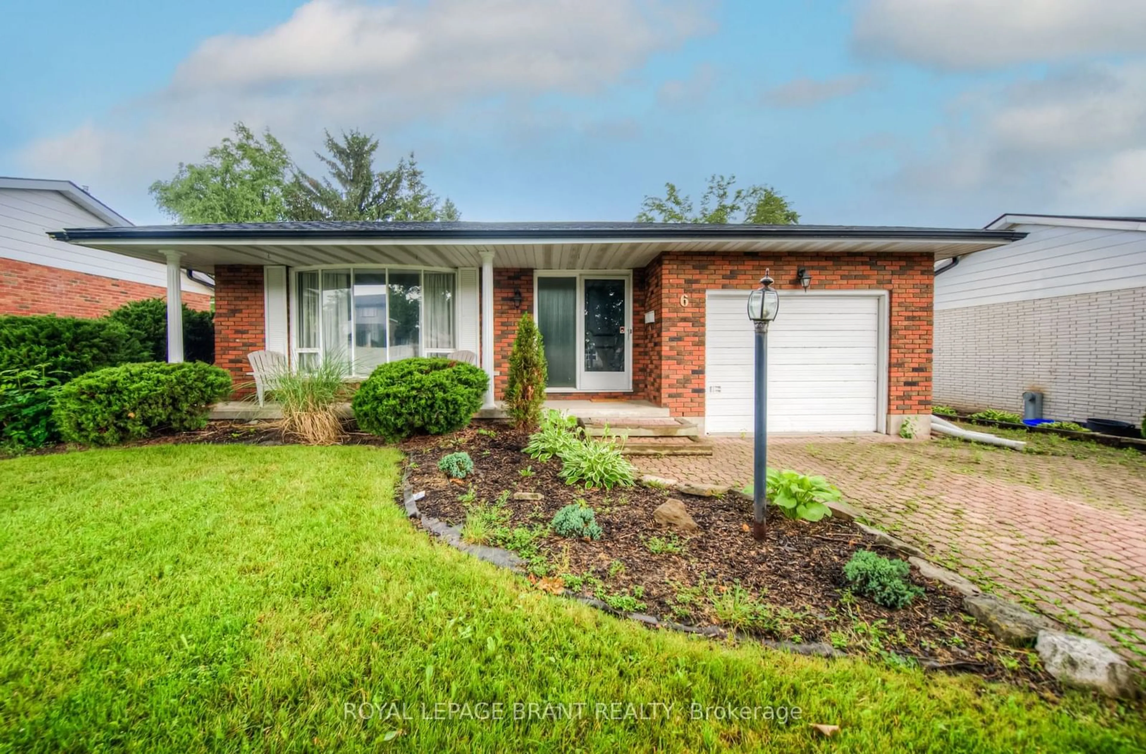 Home with brick exterior material, street for 6 Bell Manor Crt, Brantford Ontario N3R 6P2