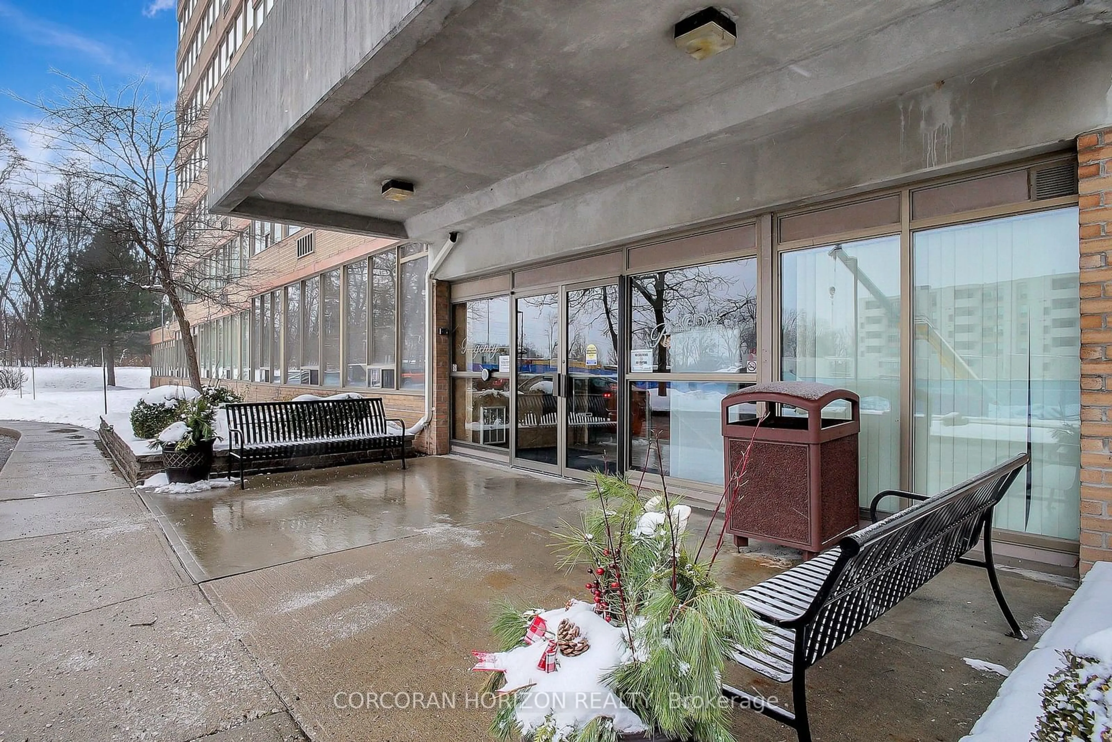 Lobby for 3227 King St #409, Kitchener Ontario N2A 1B1