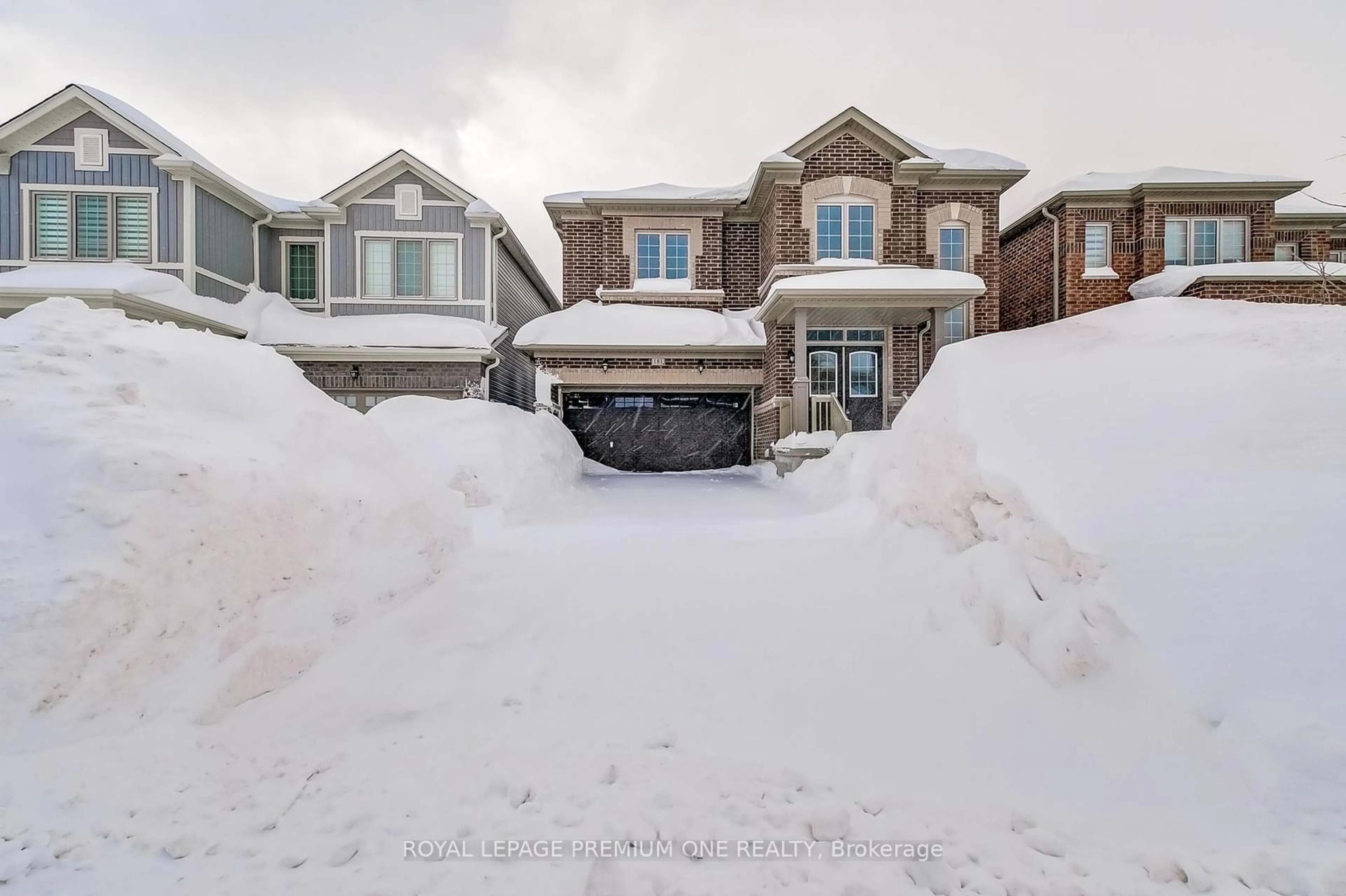 A pic from outside/outdoor area/front of a property/back of a property/a pic from drone, street for 181 Limestone Lane, Melancthon Ontario L9V 3Y3