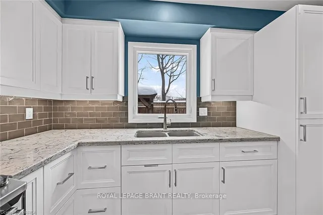 Additional property image - 16 Hillsdale Crt