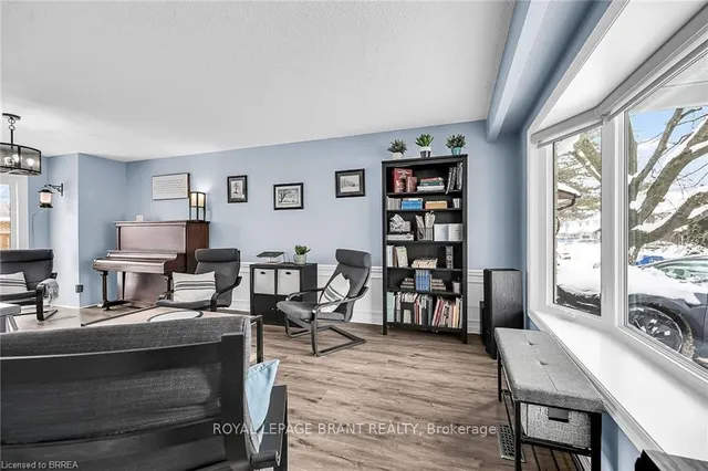 Additional property image - 16 Hillsdale Crt