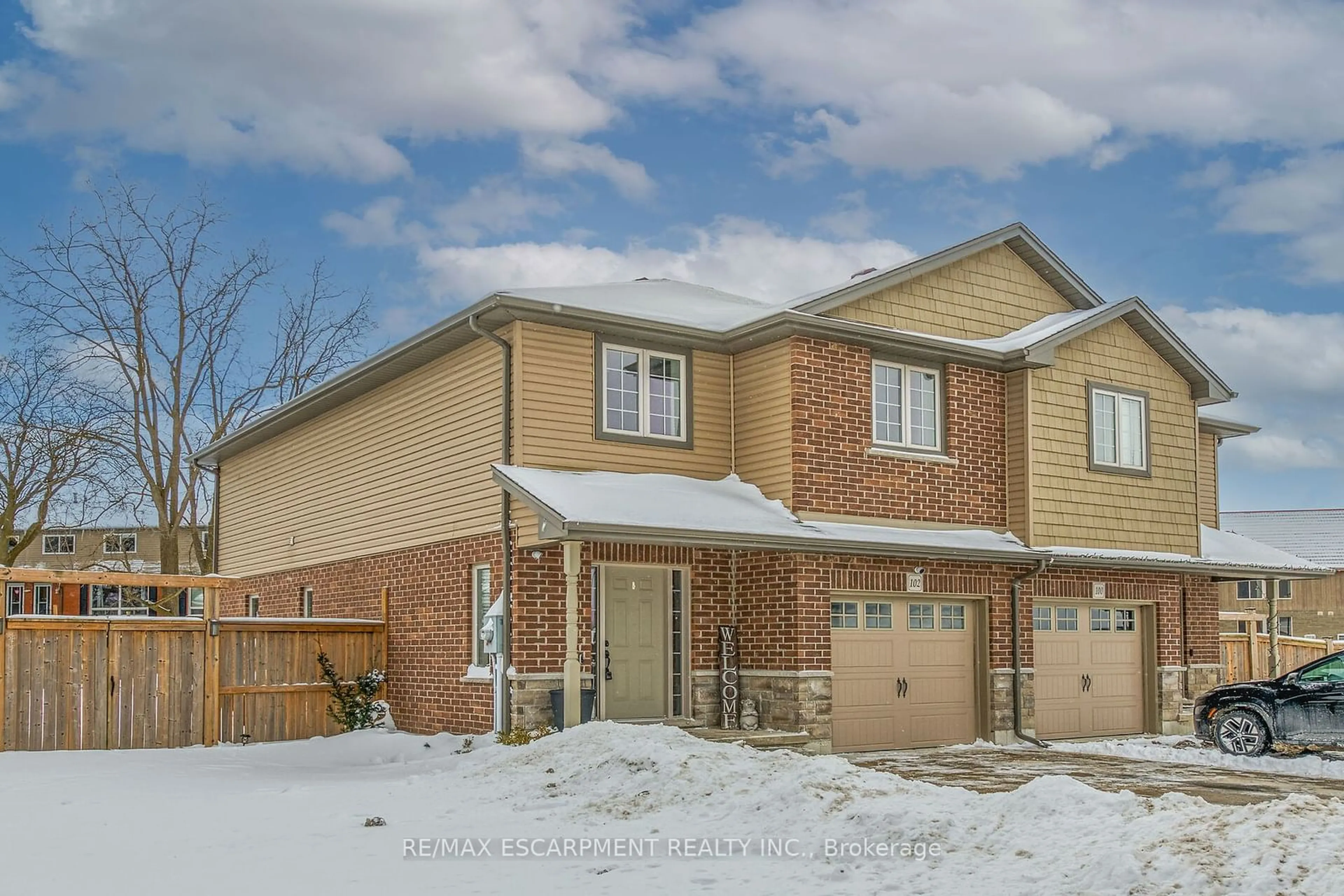 Home with brick exterior material, street for 102 Macneil Crt, Haldimand Ontario N0A 1H0