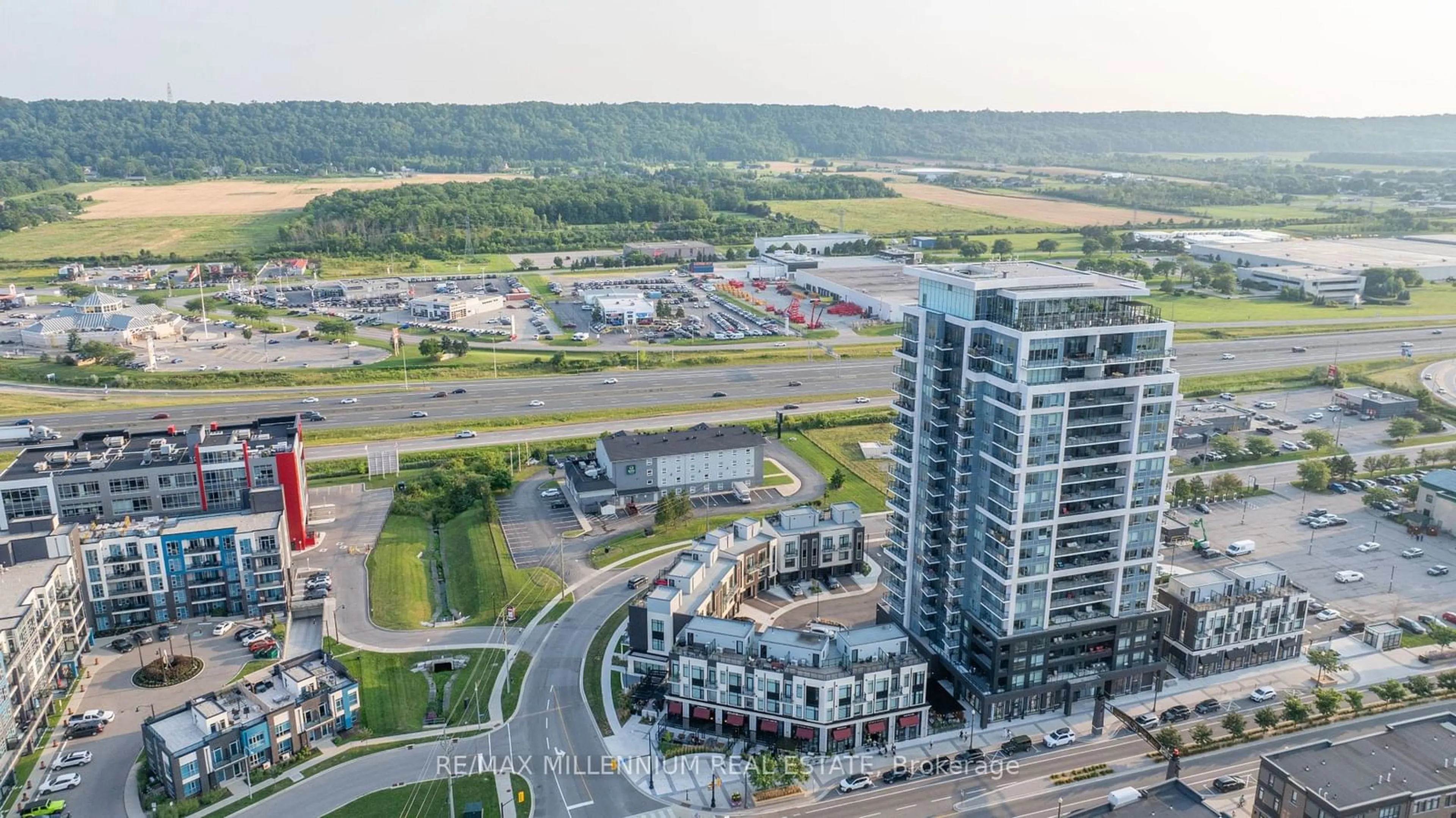 A pic from outside/outdoor area/front of a property/back of a property/a pic from drone, city buildings view from balcony for 385 Winston Rd #1511, Grimsby Ontario L3M 4E8