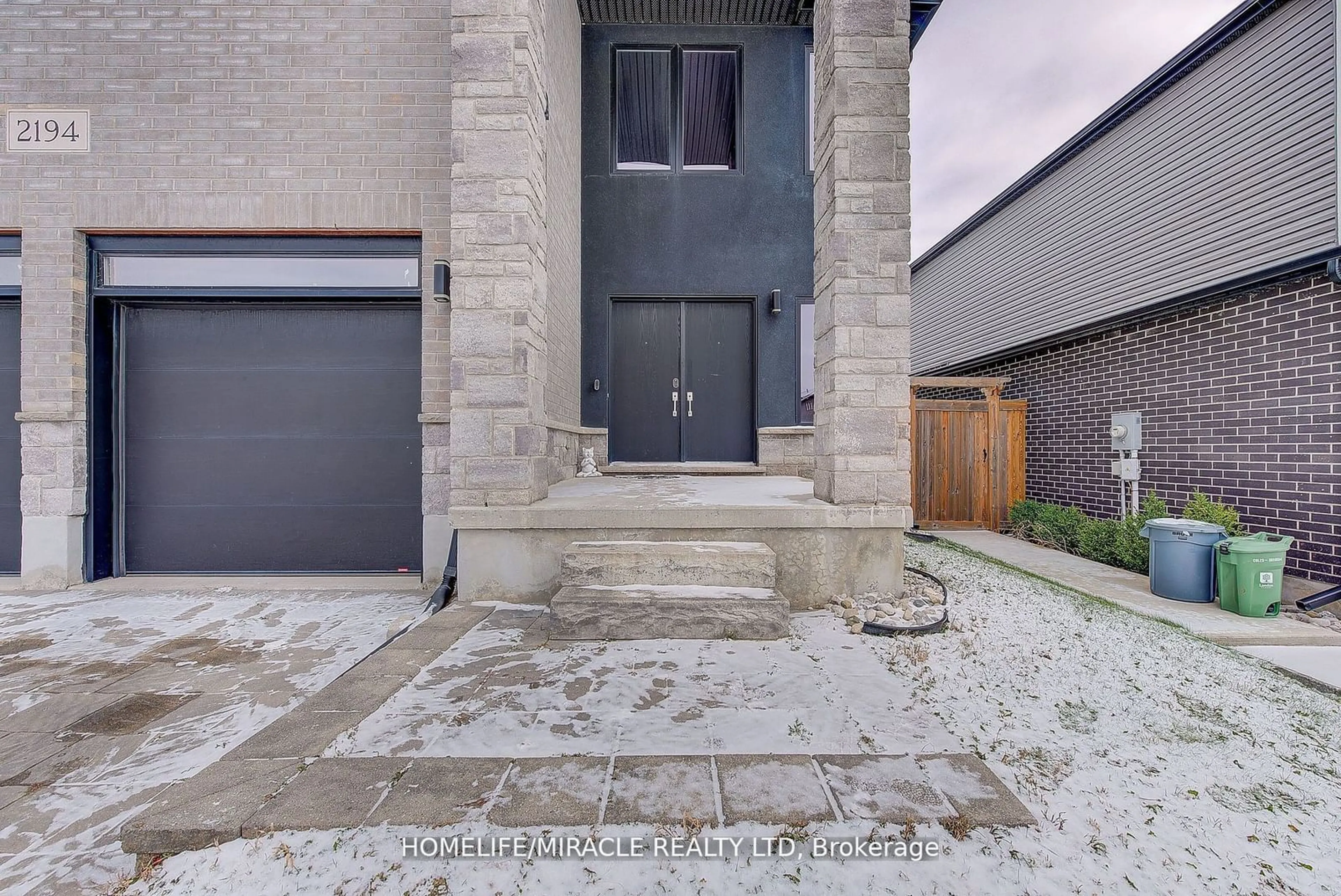 Unknown for 2194 Westpoint Hts, London Ontario N6P 0E9